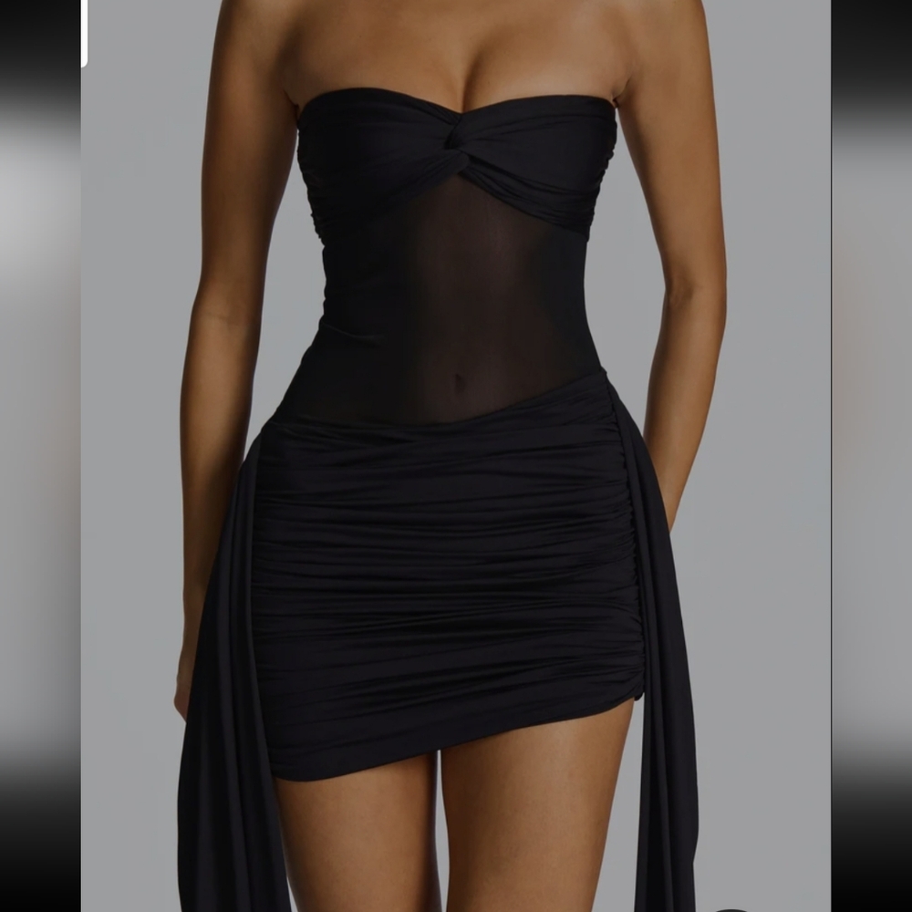 Elegant Black Mini Dress